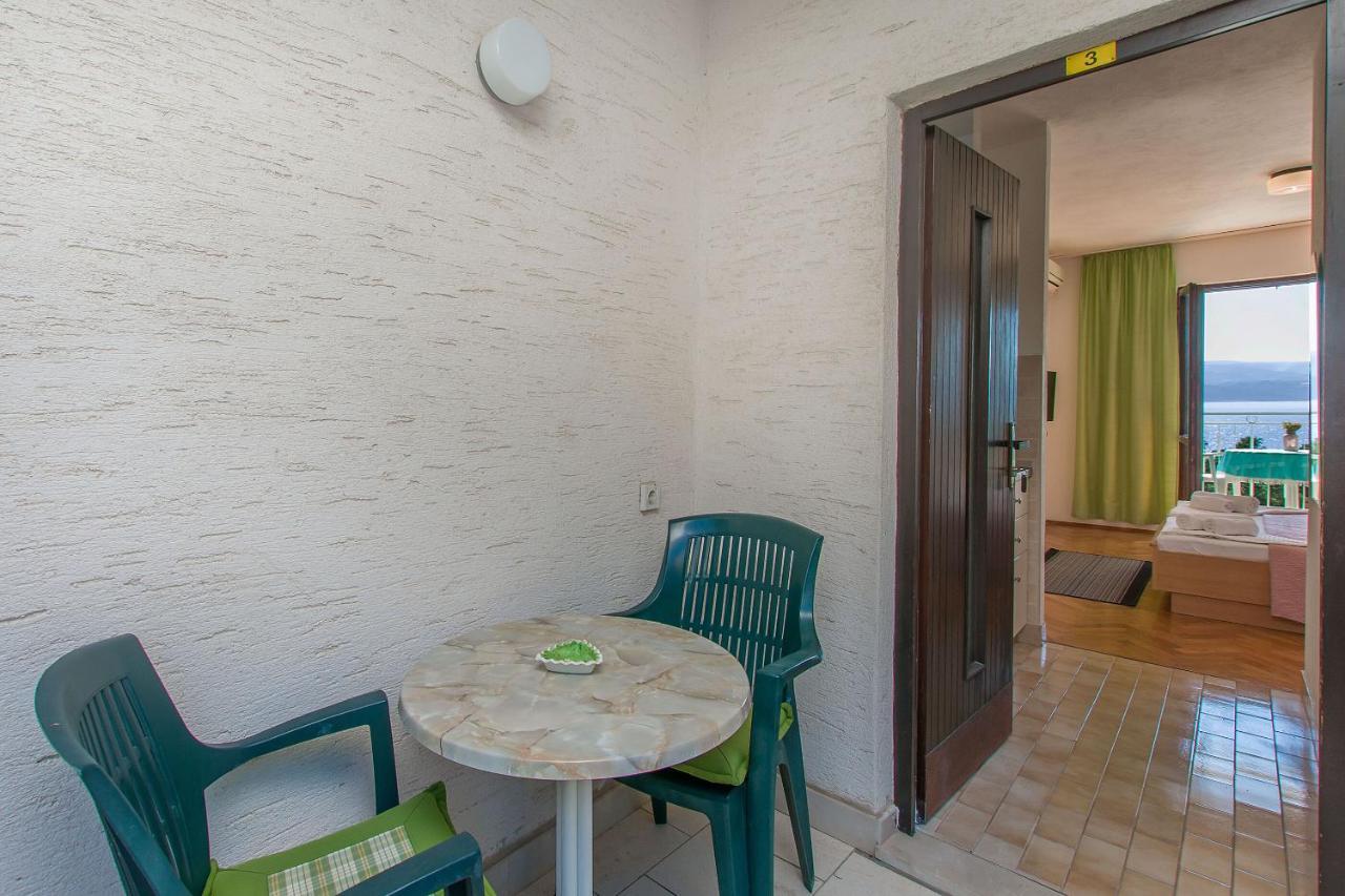 Apartments Maras ロクヴァ・ロゴズニツァ エクステリア 写真